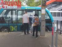 Thú vị khám phá loại xe bus không người lái đầu tiên trên thế giới (1)