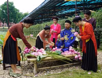 Trải nghiệm Tết Đoan Ngọ xưa ở Hà Nội