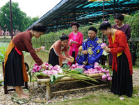 Trải nghiệm Tết Đoan Ngọ xưa ở Hà Nội