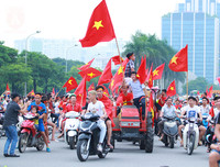 Mỹ Đình rực đỏ chào đón đoàn thể thao Việt Nam