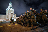 [ẢNH] Nga cách ly hàng nghìn binh sĩ sau khi tập diễu binh