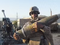 Ra mắt siêu đạn pháo thông minh, Mỹ lại tiếp tục cho Nga-Trung 'ngửi khói'