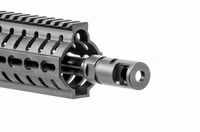 Siêu súng kết hợp giữa hai khẩu súng trường nổi tiếng nhất thế giói AK-47 của Nga và M-16 của Mỹ