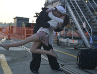 Những hình ảnh ấn tượng nhất về Hải quân Mỹ trong năm 2017