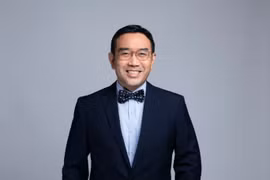 Chuyên gia UOB: Giá vàng có thể lên 6.000 USD/ounce vào năm 2027