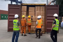 Phát hiện gần 500 nghìn bao thuốc lá giả nhãn hiệu Lambert & Butler