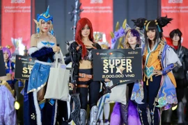 Khi các nhân vật Liên Minh Huyền Thoại bước ra đời thực tại VPBank Runway Cosplay Contest