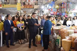 Thuế TP Hà Nội phát động Tháng cao điểm đồng hành, hỗ trợ hộ, cá nhân kinh doanh