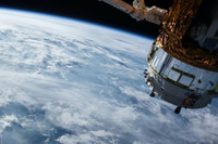 [ẢNH] Hai tỉ phú Elon Musk và Jeff Bezos 