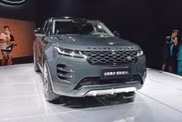 [ẢNH] Land Rover ra mắt bản trục cơ sở dài của Range Rover Evoque
