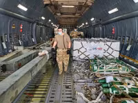 [ẢNH] Mỹ điều máy bay vận tải khổng lồ mạnh nhất nước này tiếp tế cho Ấn Độ