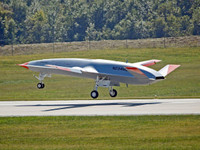 [ẢNH] MQ-25 Stingray: 
