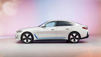 [ẢNH] BMW i4 trình làng với thiết kế đầy thể thao