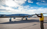 [ẢNH] MQ-25 Stingray: 
