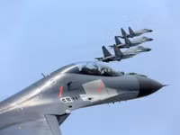 [ẢNH] Trung Quốc triển khai máy bay đông chưa từng có đến gần Đài Loan