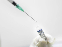 [ẢNH] EU đánh giá nhưng không mua vaccine Sputnik-V của Nga