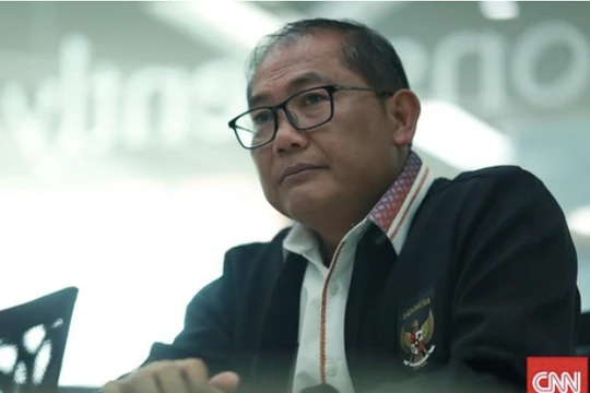 FIFA kỷ luật nặng trưởng đoàn Indonesia vì hành hung trọng tài