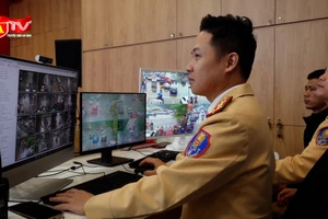 CSGT Hà Nội mở "làn sóng xanh" cứu kịp thời sản phụ bị đau ruột thừa