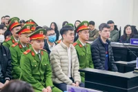 “Ông trùm” sữa giả khai các con và người thân bị cáo cũng uống sáng, chiều 