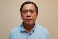 Bí ẩn những phong bì tiền và USD tại nơi làm việc của cựu Thứ trưởng 