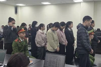 Nữ “đại gia” hầu toà cùng đường dây buôn lậu hơn nửa tấn vàng