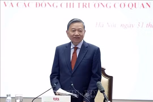 Tổng Bí thư, Chủ tịch nước làm việc với Tập thể Ban Thường vụ Đảng ủy Bộ Ngoại giao