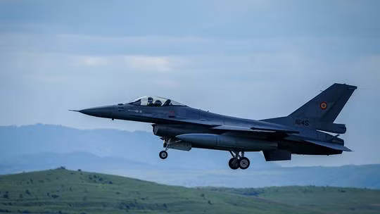 Chiến đấu cơ F-16 Romania bắn hạ drone xâm nhập không phận