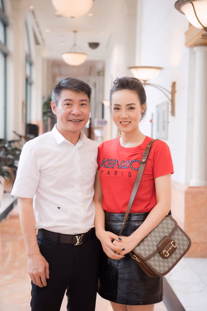 Ngọc Hà - bà xã của NSND Công Lý luôn song hành cùng chồng trong cuộc sống, công việc và ủng hộ đam mê nghệ thuật của anh