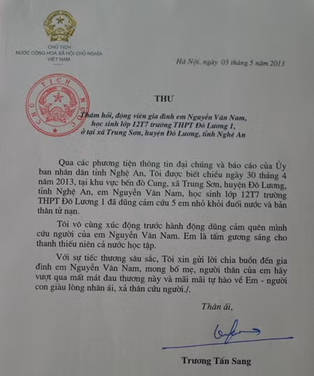 Chủ tịch nước gửi thư thăm hỏi gia đình nam sinh cứu sống 5 em nhỏ ảnh 1