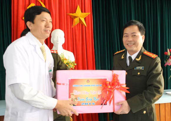 Lãnh đạo CATP Hà Nội chúc tết các đơn vị ảnh 2