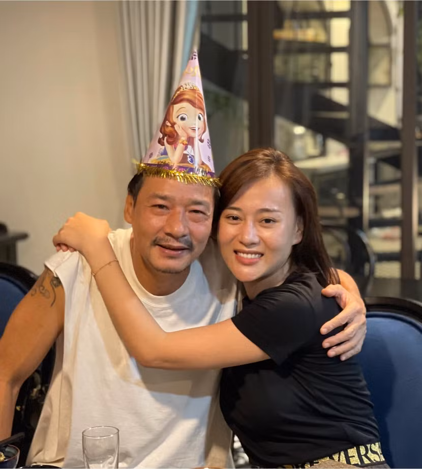 Nghệ sĩ Võ Hoài Nam và Phương Oanh Nghệ sĩ Võ Hoài Nam và Phương Oanh
