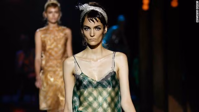 Mẫu của nhà thiết kế lừng danh Marc Jacobs bị đánh cắp ảnh 1