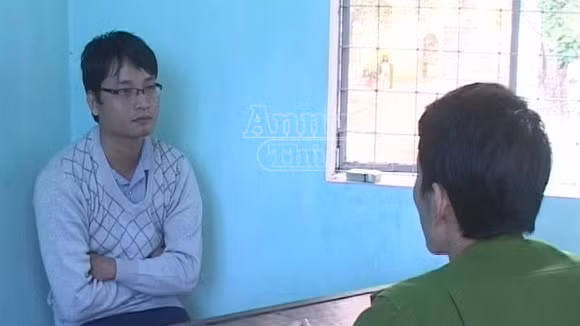 3 cán bộ ngân hàng tham ô hơn 25 tỷ đồng để cá độ bóng đá ảnh 2