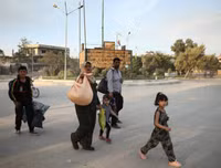 [Ảnh] Cảnh loạn lạc và tang thương trong chiến dịch 