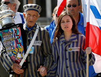 Nghẹn lòng những hình ảnh về Auschwitz - trại diệt chủng khét tiếng nhất được giải phóng 75 năm trước