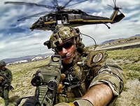 Mỹ rút gần 1 tỷ USD từ dự án đóng tàu Hải quân để xây dựng tường biên giới