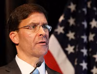 Mỹ rút gần 1 tỷ USD từ dự án đóng tàu Hải quân để xây dựng tường biên giới