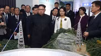 [ẢNH] Vợ ông Kim Jong-un thậm chí còn đẹp hơn lần đầu thăm Trung Quốc, dù vẻ mặt đượm buồn
