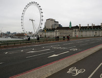 Người dân nước nào được nhận tiền hỗ trợ 