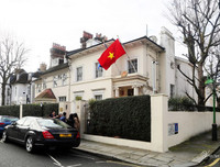 Toàn cảnh cuộc điều tra vụ 39 thi thể trong xe đông lạnh ở Anh