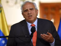 [Ảnh] Khi chuyên cơ chở nguyên thủ gặp 