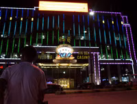 Thiên đường du lịch biển đảo Campuchia biến thành thủ phủ sòng bạc Trung Quốc như thế nào?