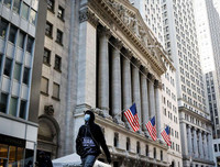 Hình ảnh người Mỹ chuẩn bị đương đầu đại dịch Covid-19