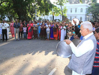 Nghịch cảnh khi Ấn Độ áp dụng lệnh giới nghiêm chống Covid-19 với 1,3 tỷ dân