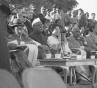 Những bức ảnh hiếm hoi về cuộc đời Nhật hoàng Akihito