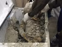 Kinh sợ vụ nữ triệu phú Thái Lan bị sát hại, đổ bê tông vào tủ lạnh