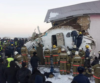 [Ảnh] Hiện trường tan hoang và hoảng loạn khi máy bay chở 98 người gặp nạn ở Kazakhstan