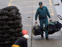 [Ảnh] Tàu ngầm ‘quan tài’ chở ma tuý xuyên đại dương bị Tây Ban Nha ‘tóm sống’