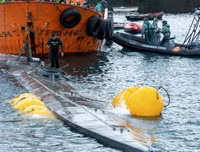 [Ảnh] Tàu ngầm ‘quan tài’ chở ma tuý xuyên đại dương bị Tây Ban Nha ‘tóm sống’