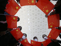 [Ảnh] Hoàn thành sứ mệnh lịch sử, đội ngũ bác sĩ chi viện bùi ngùi rời Vũ Hán